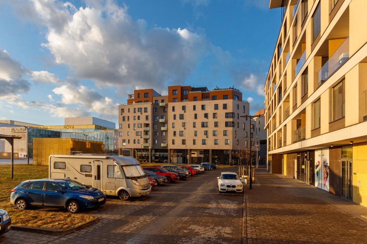 Golden Apartments Rezidence Nova Karolina Ii. Ostrava Extérieur photo